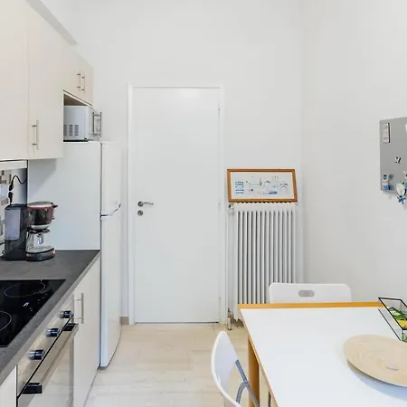 Apartment Koukaki With A Sunny Balcony, Near The Acropolis Athens
